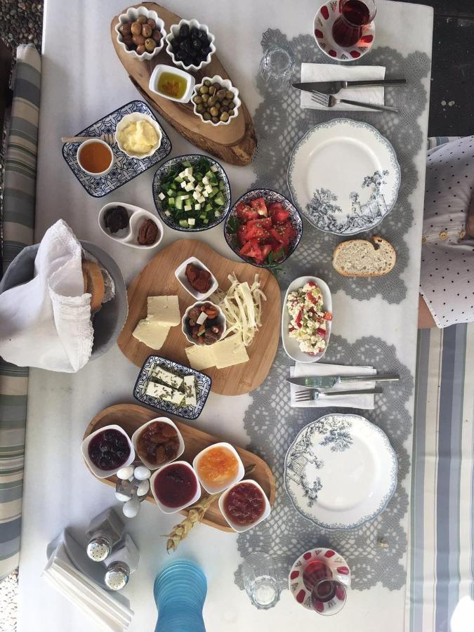 Cunda Adali Pansiyon Ayvalı Kültér fotó